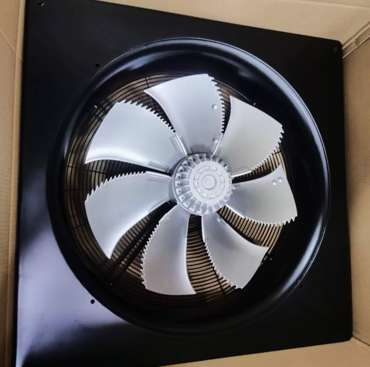 FE063-SDQ.4I.A7 ZIEHL-ABEGG Axial Fan back view