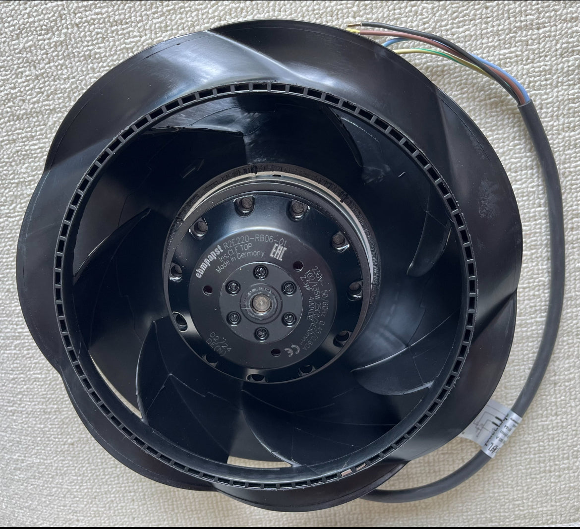 R2E220-RB06-01