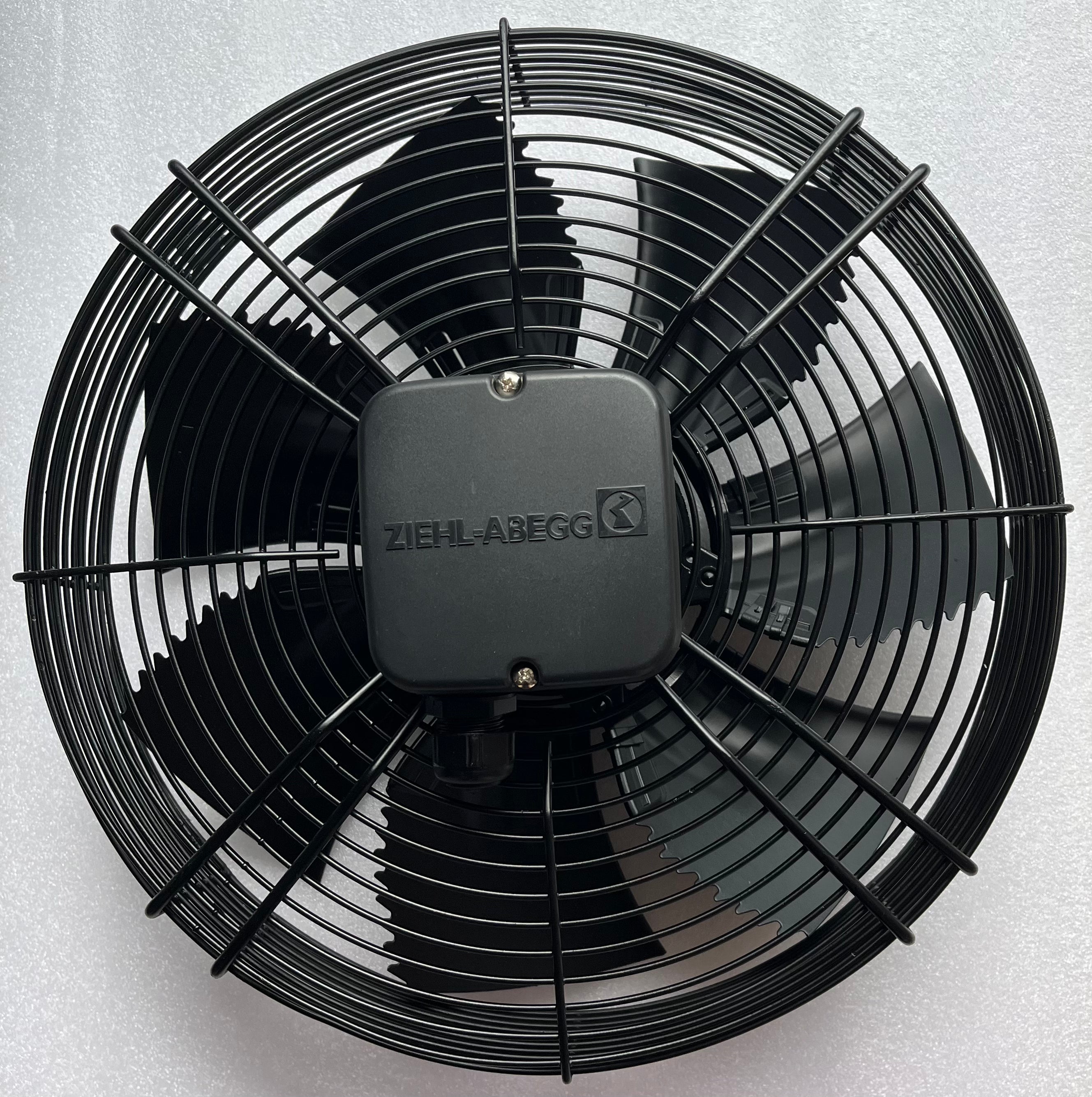 front view of ZIEHL-ABEGG FN035-4DK.0F.V7 Axial Fan