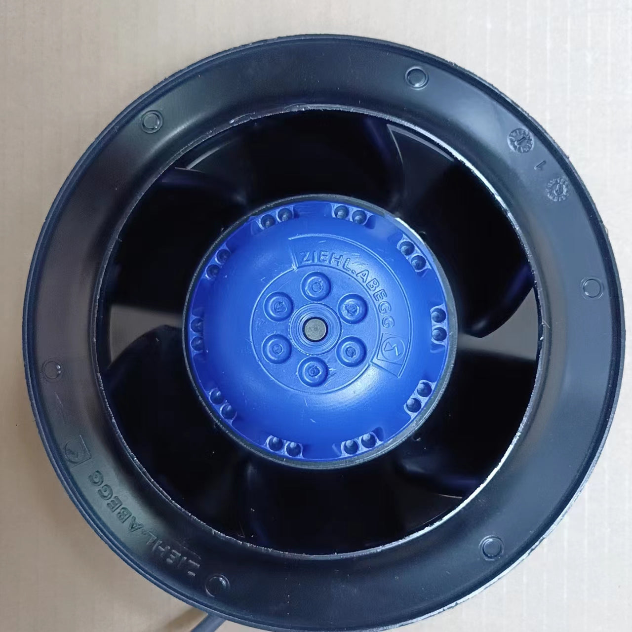 Front view RH19L-2EP.W6.1R ZIEHL-ABEGG centrifugal fan