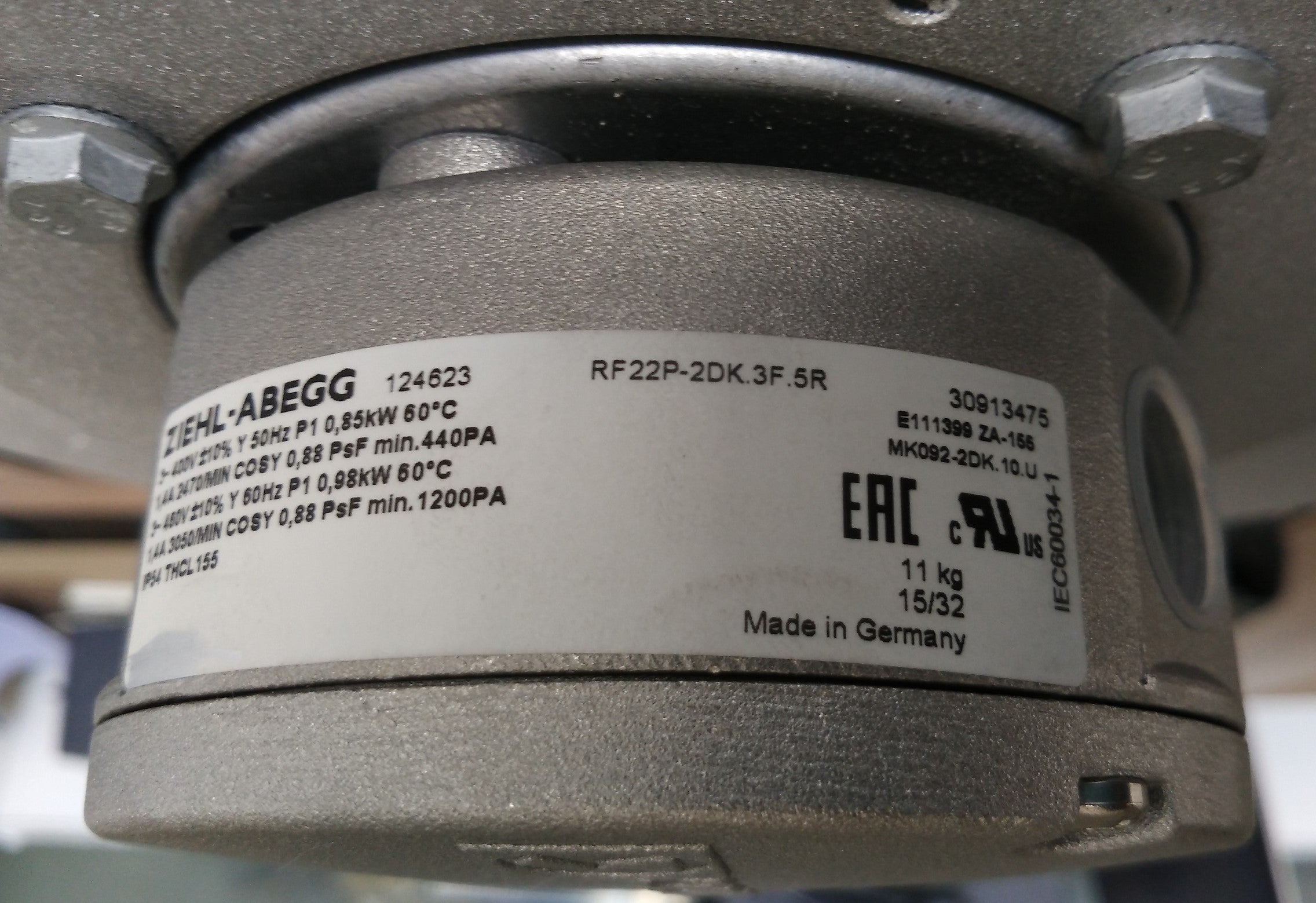 ZIEHL-ABEGG RF22P-2DK.3F.5R Centrifugal Fan nameplate