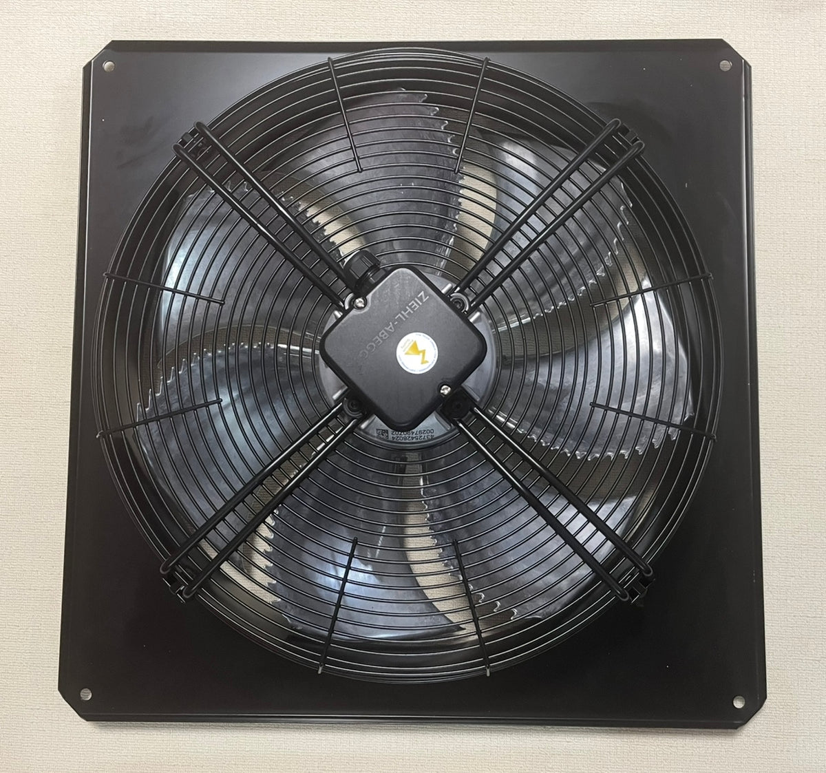 FN050-4DQ.4I.V7P1 ZIEHL-ABEGG Axial Fan front view
