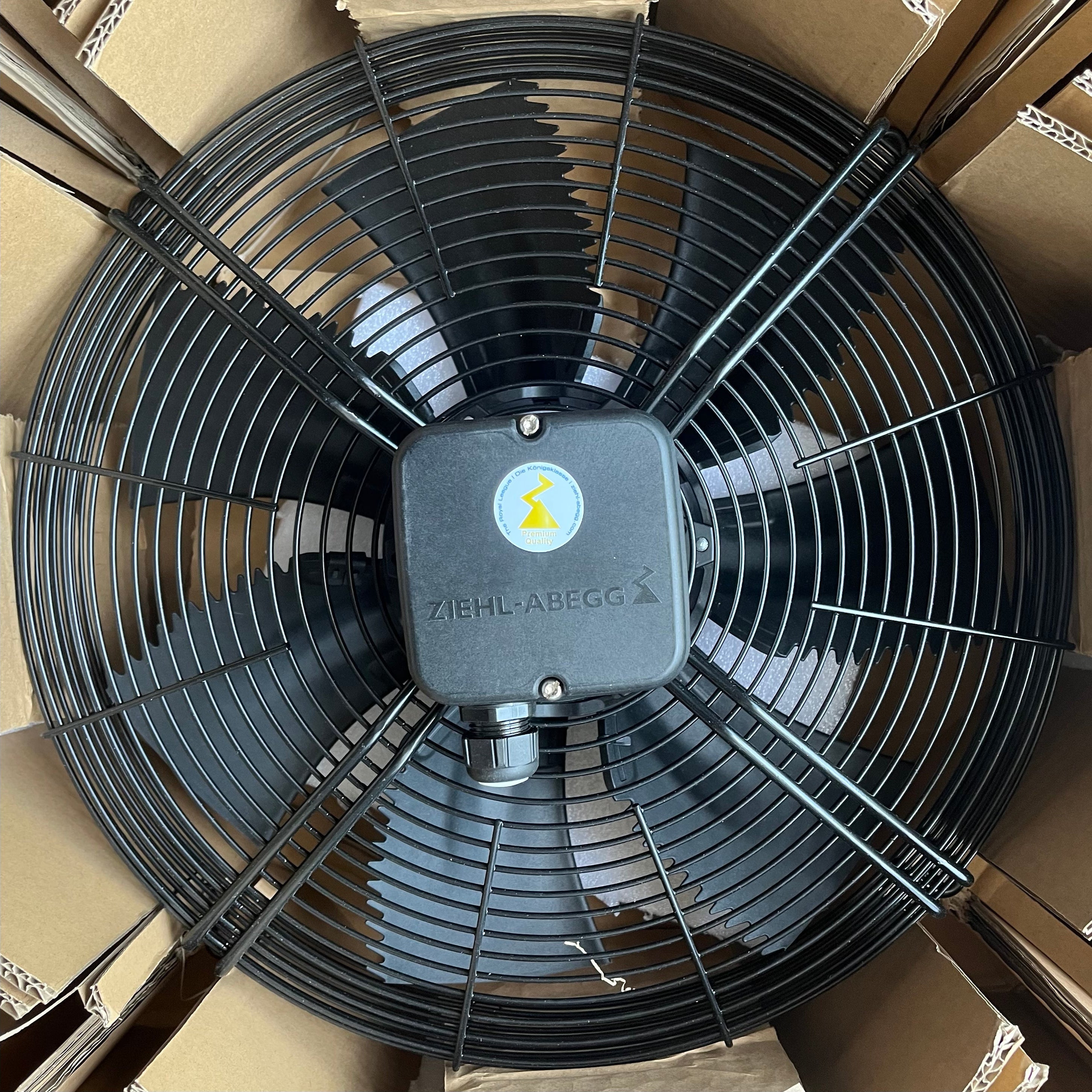 Front View  FN040-4DA.0F.V7P1  ZIEHL-ABEGG Axial Fan