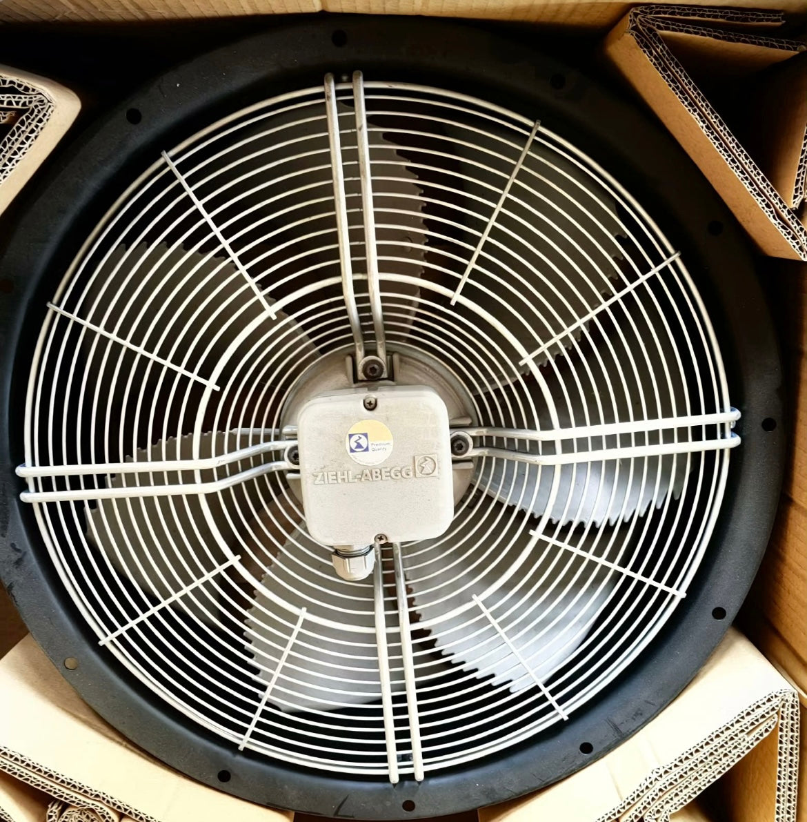 Front View FN050-VDF.41.V7P1 ZIEHL-ABEGG Axial Fan
