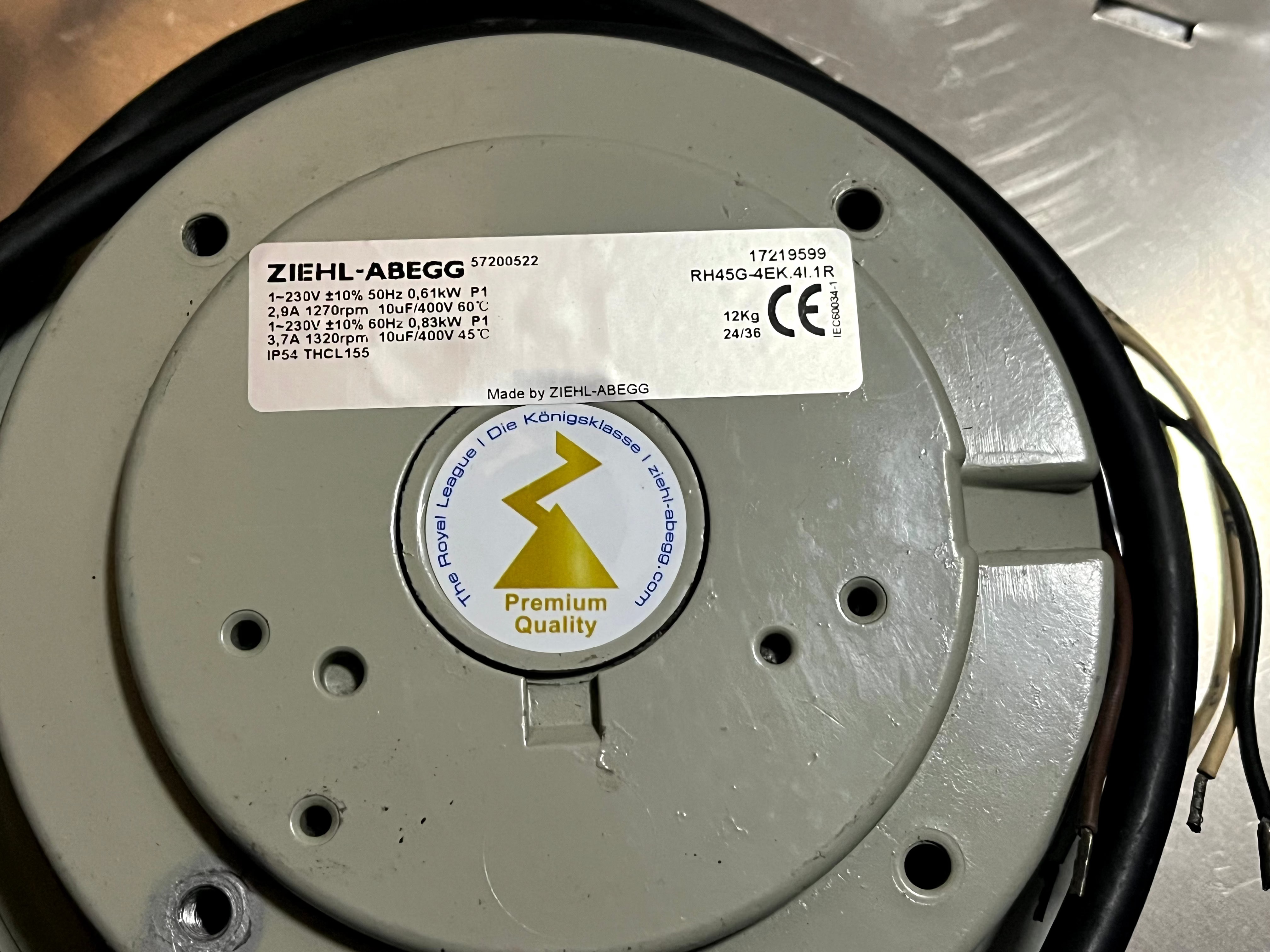 RH45M-4EK.4I.1R ZIEHL-ABEGG centrifugal fan nameplate