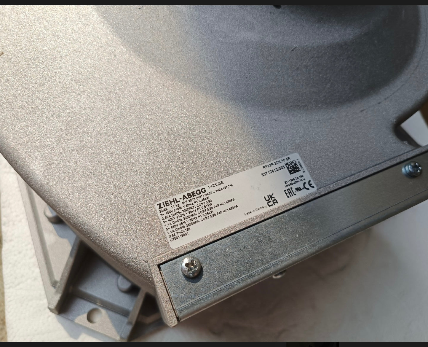 ZIEHL-ABEGG RF22P-2DK.3F.5R Centrifugal Fan left side view